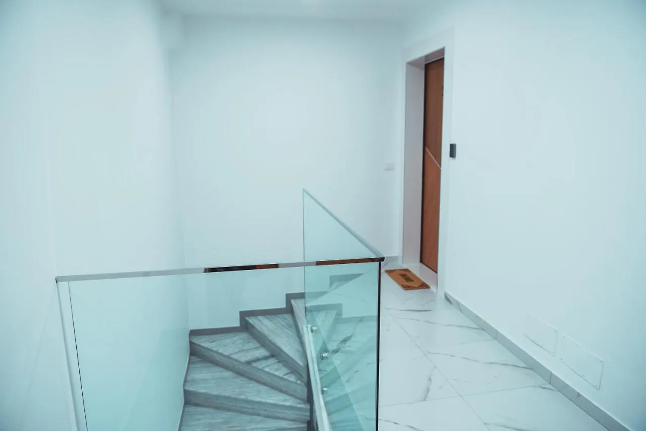 Tam Skanderbeg Square Serviced City Center Apartment No1