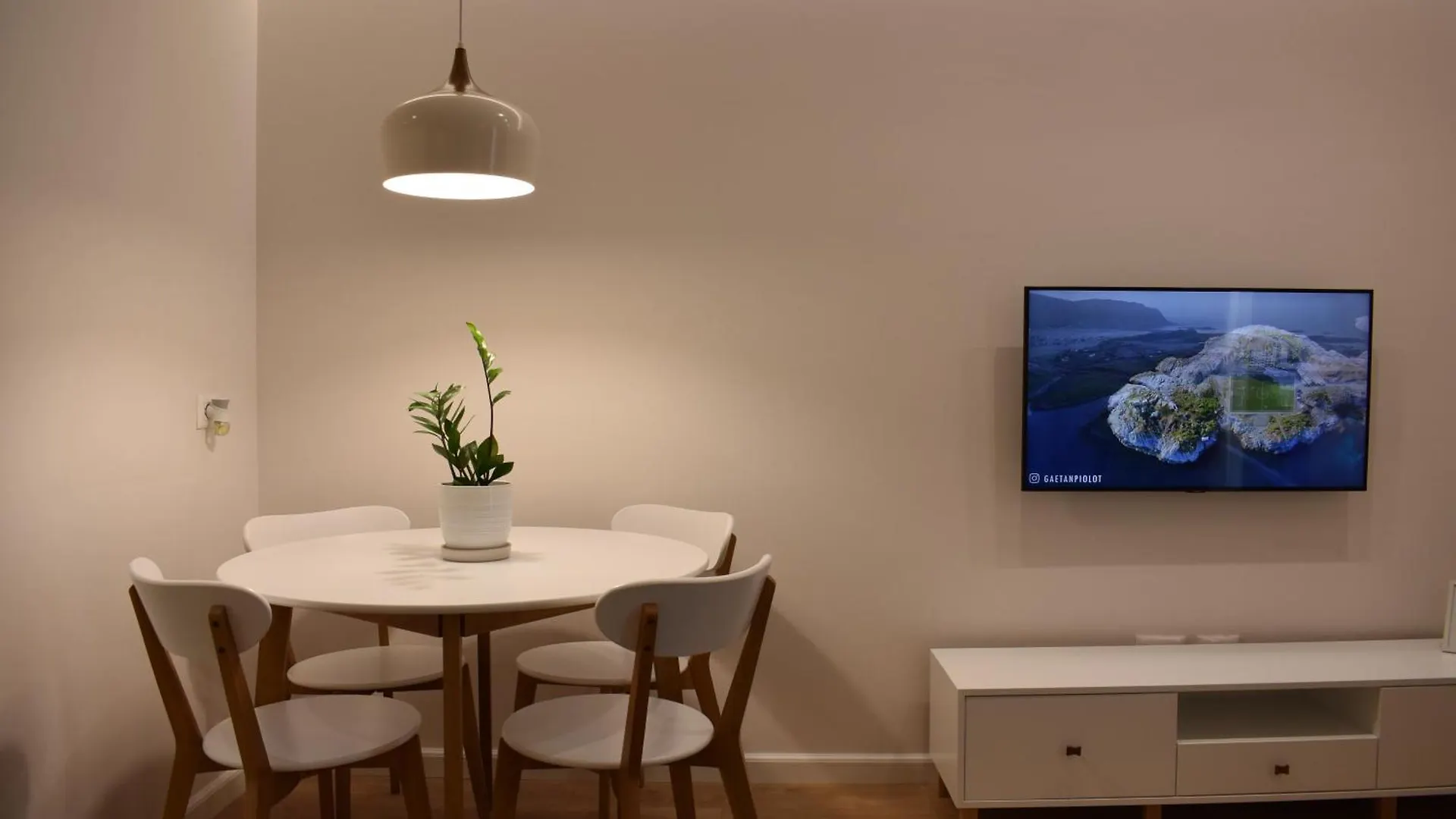 Tam Skanderbeg Square Serviced City Center Apartment No1  Tirana